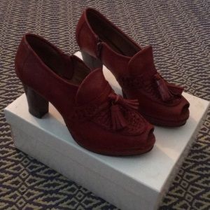 Super Cool Anthropologie Peep Toe Shoeties